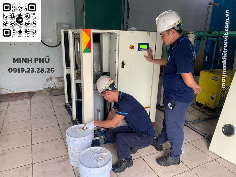 dầu máy nén khí, máy nén khí trục vít, máy nén khí hitachi, may nen khi truc vit hitachi, thay dầu máy nén khí, hitachi air compressor,